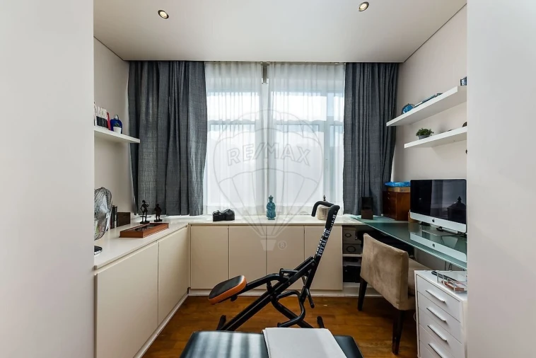 Apartamento T3 para Venda em Alvalade Foto 13