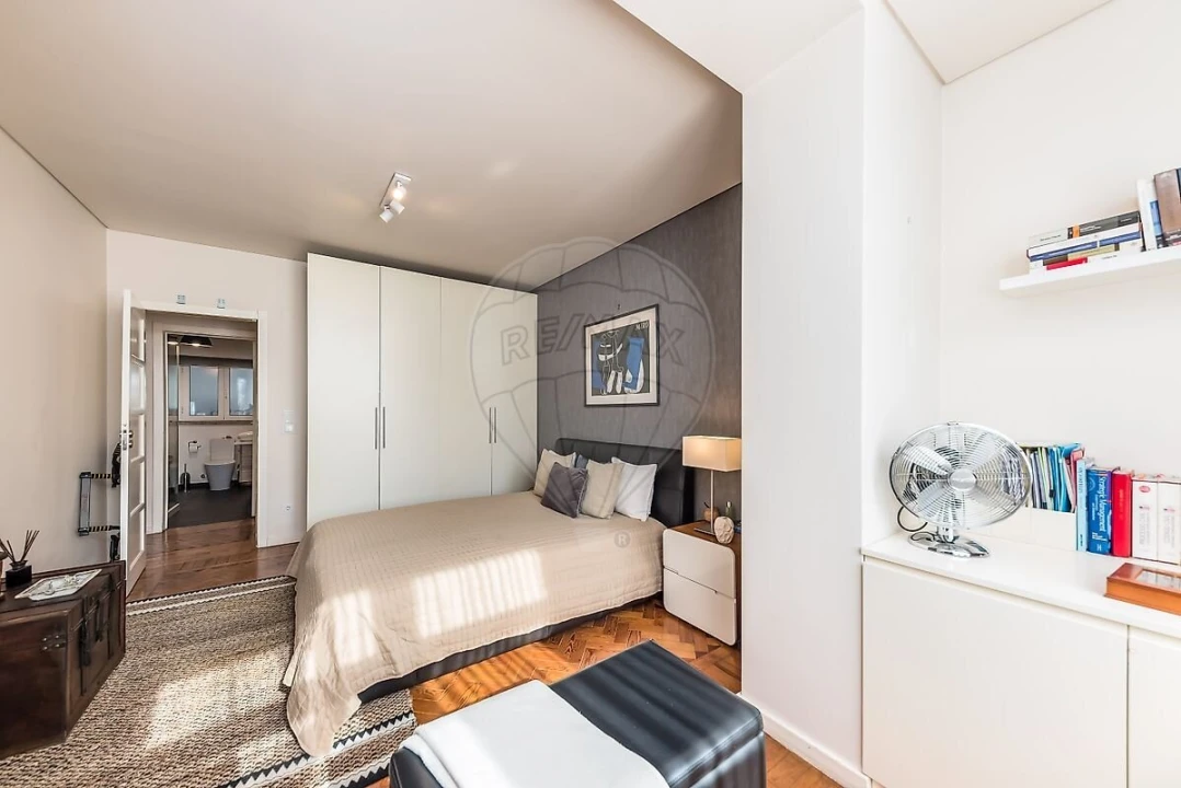 Apartamento T3 para Venda em Alvalade Foto 14