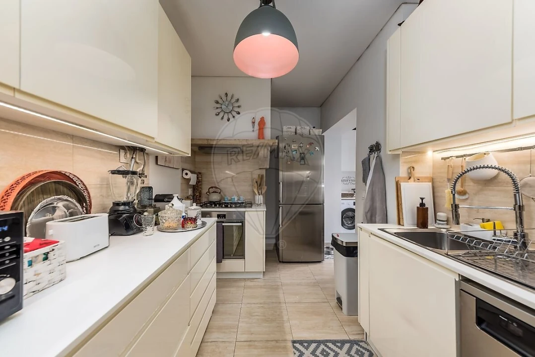 Apartamento T3 para Venda em Alvalade Foto 9