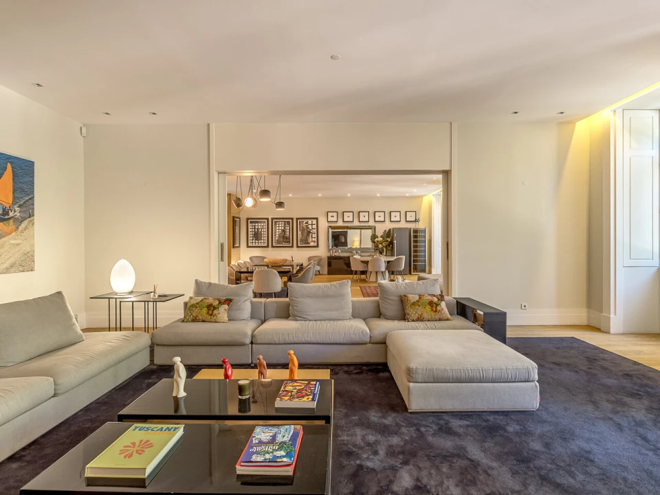 Apartamento T6 para Venda em Santo António Foto 3