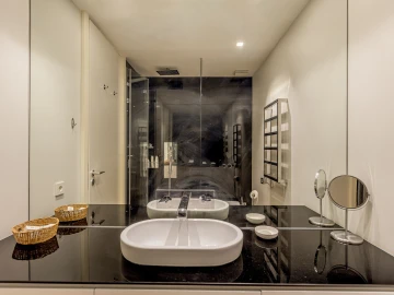 Apartamento T6 para Venda em Santo António