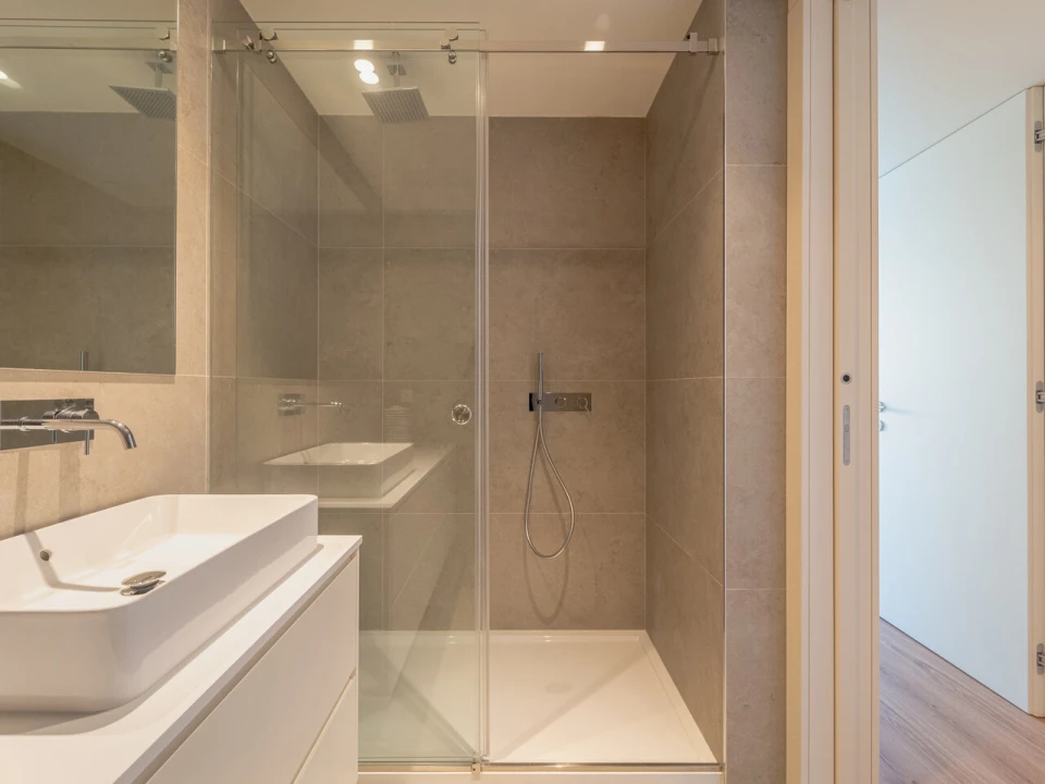 Apartamento T1 para Venda em Arcozelo Foto 9