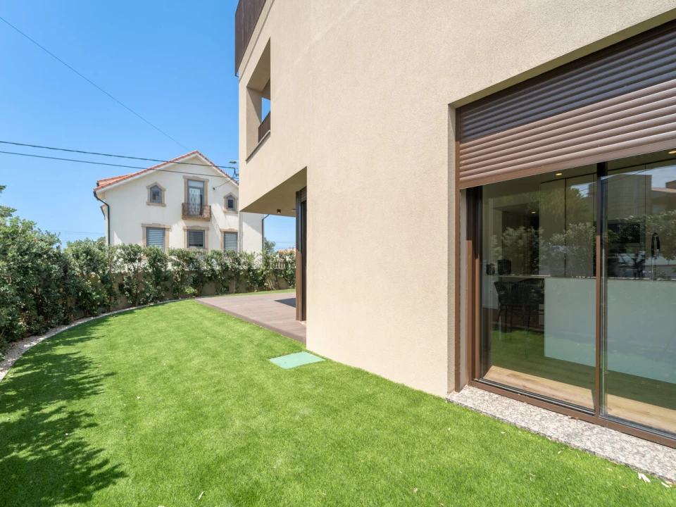 Apartamento T1 para Venda em Arcozelo Foto 25