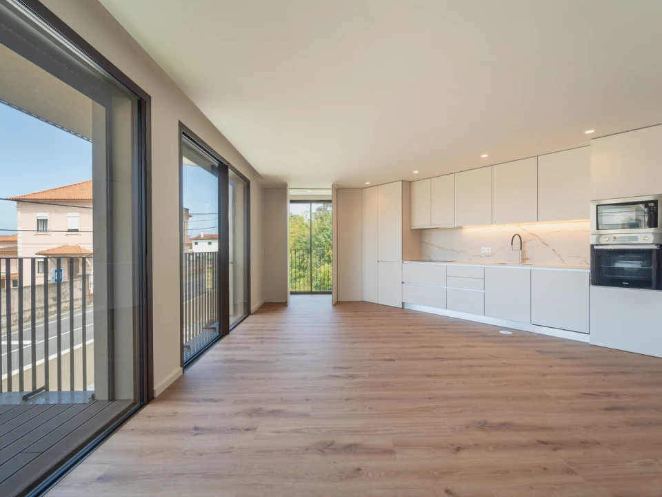 Apartamento T2 para Venda em Arcozelo Foto 2