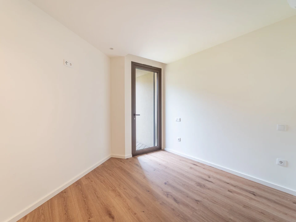 Apartamento T2 para Venda em Arcozelo Foto 8