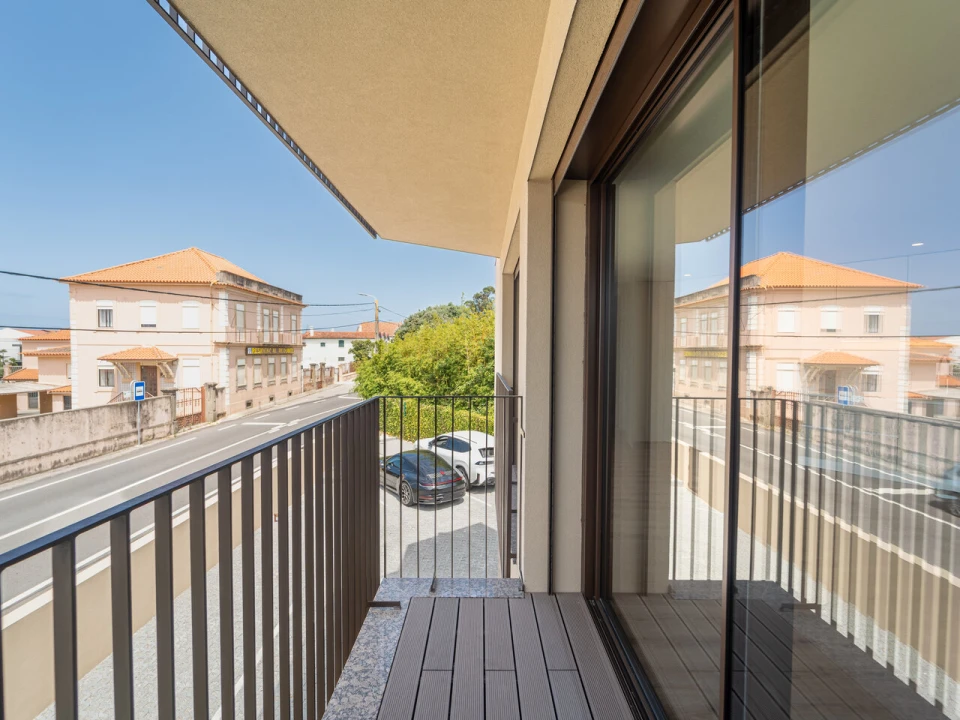 Apartamento T2 para Venda em Arcozelo Foto 13