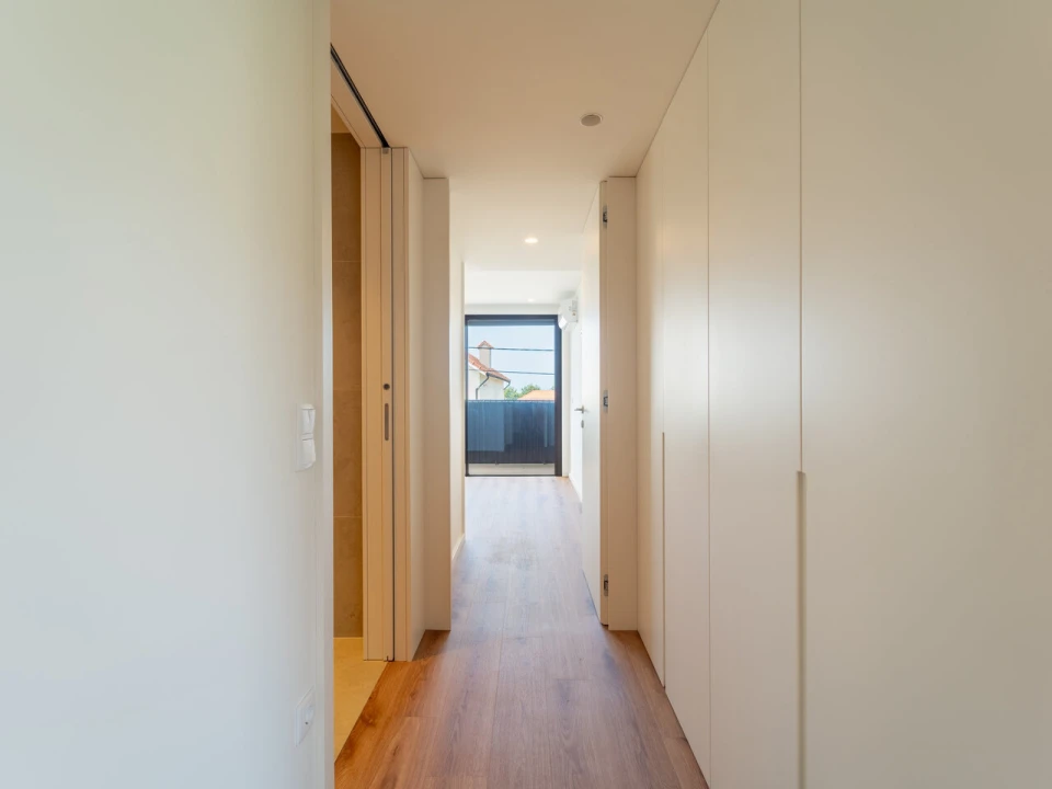 Apartamento T2 para Venda em Arcozelo Foto 16