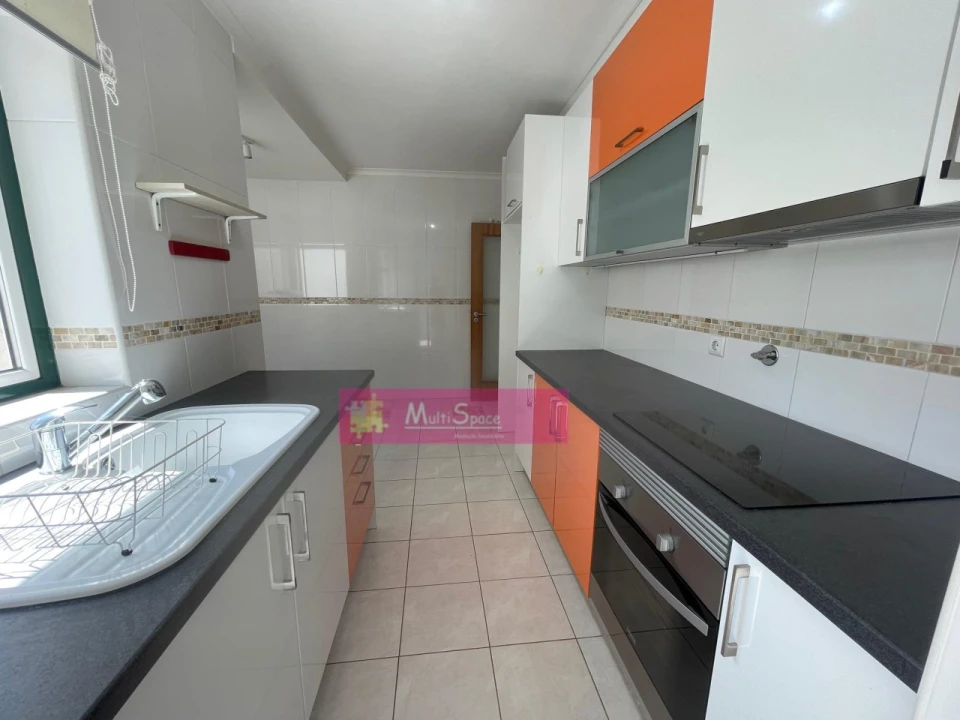 Moradia T3 para Venda em Vila Nova da Barquinha Foto 2
