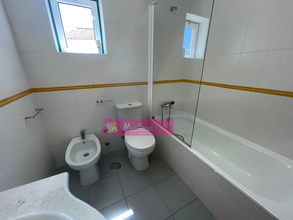 Moradia T3 para Venda em Vila Nova da Barquinha Foto 20