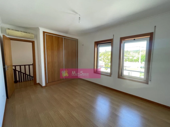 Moradia T3 para Venda em Vila Nova da Barquinha Foto 21