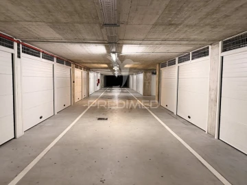 Apartamento T2 para Venda em Vila Nova de Famalicão e Calendário