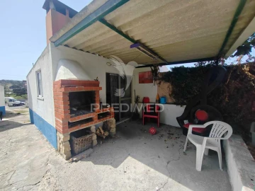 Moradia T3 para Venda em Santa Maria, São Pedro e Matacães