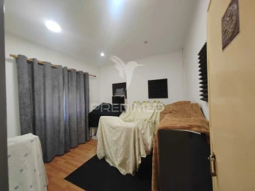 Moradia T3 para Venda em Santa Maria, São Pedro e Matacães