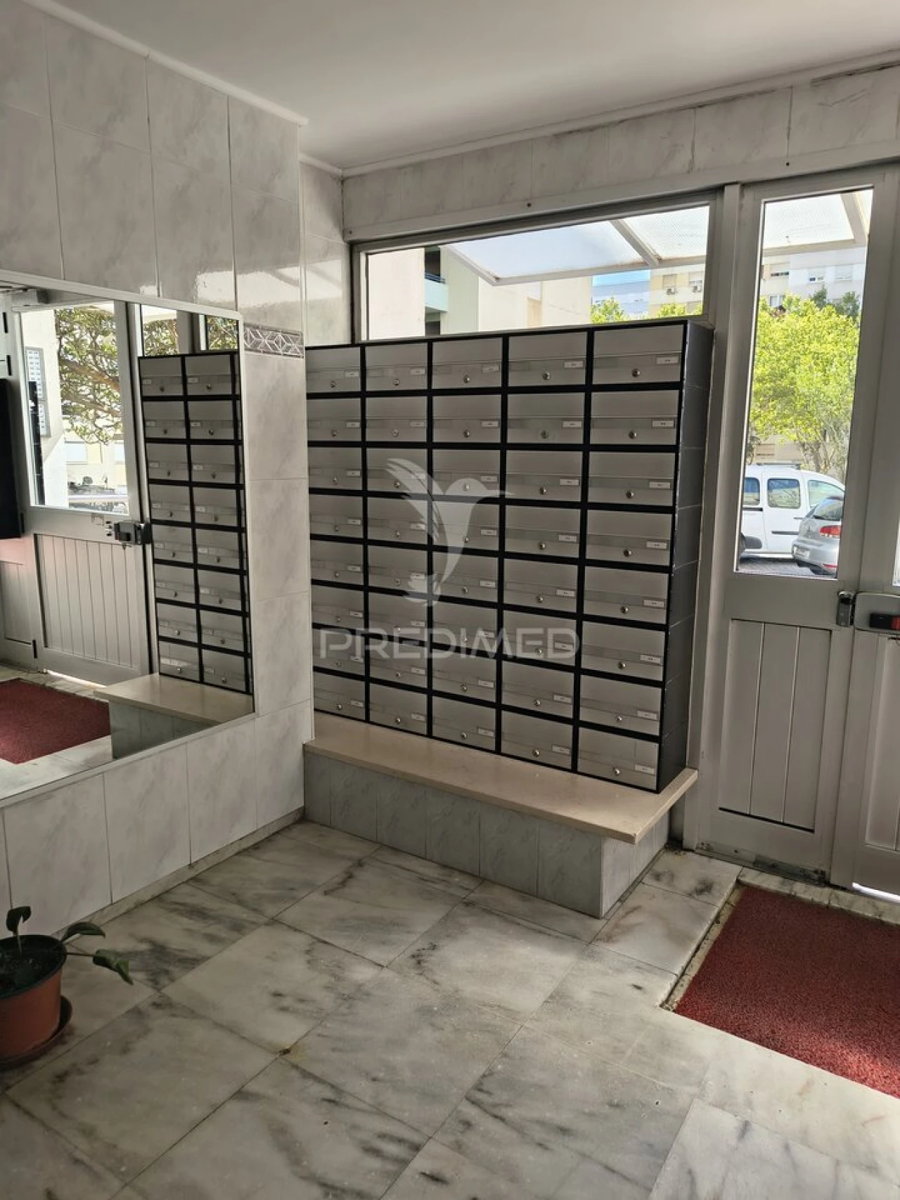 Apartamento T3 para Venda em Santo António dos Cavaleiros e Frielas Foto 21
