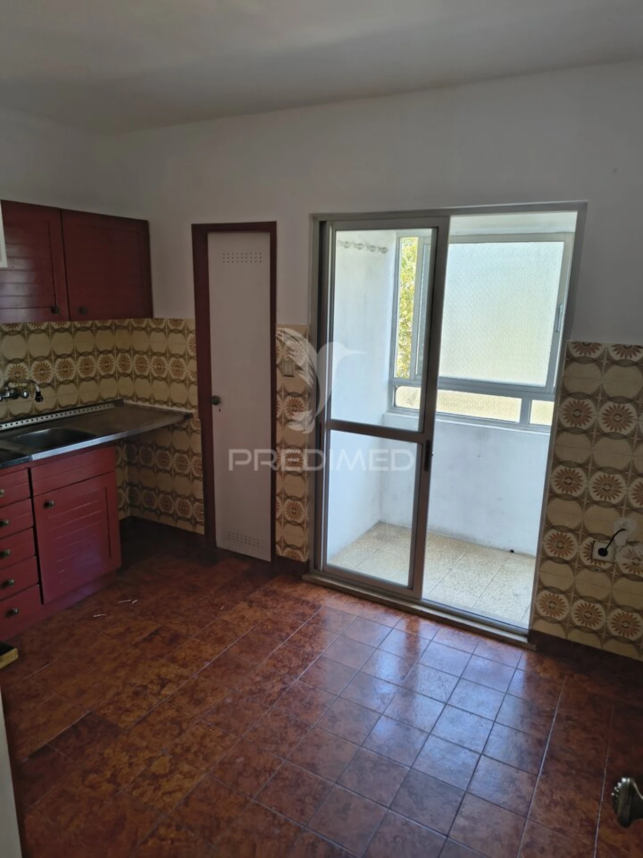 Apartamento T3 para Venda em Santo António dos Cavaleiros e Frielas Foto 3