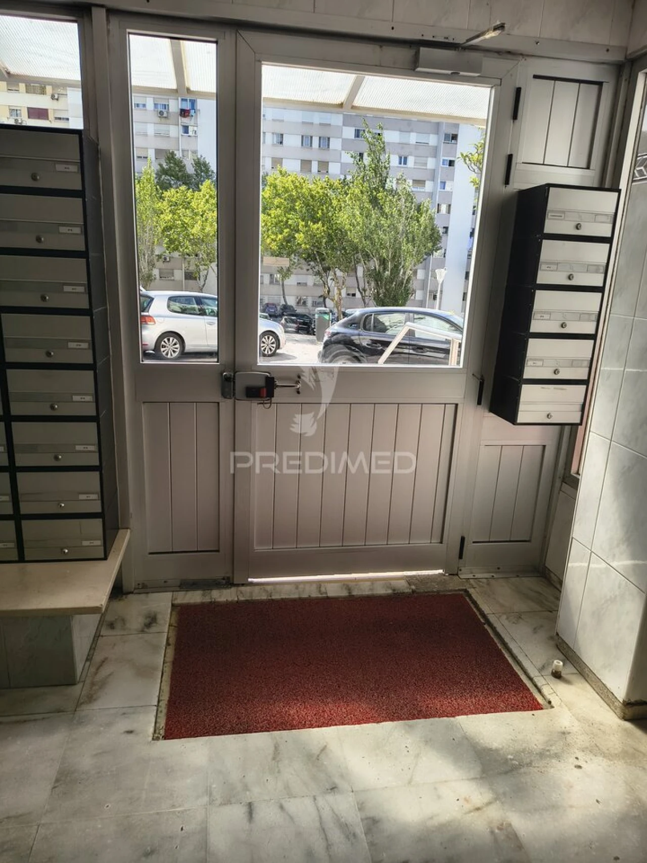 Apartamento T3 para Venda em Santo António dos Cavaleiros e Frielas Foto 22