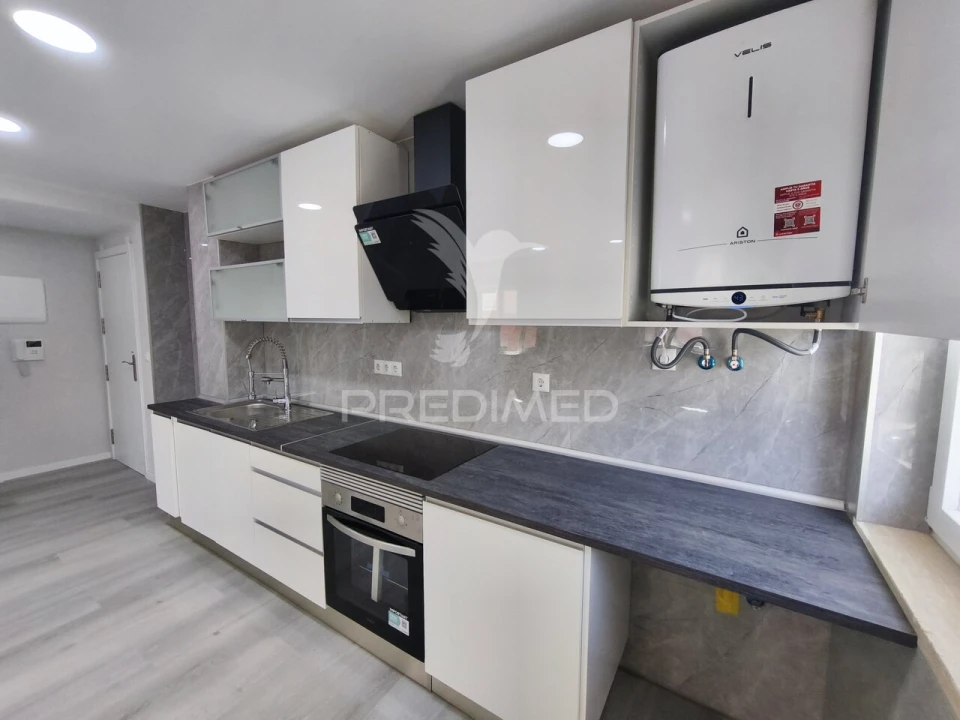 Apartamento T2 para Venda em Corroios Foto 1