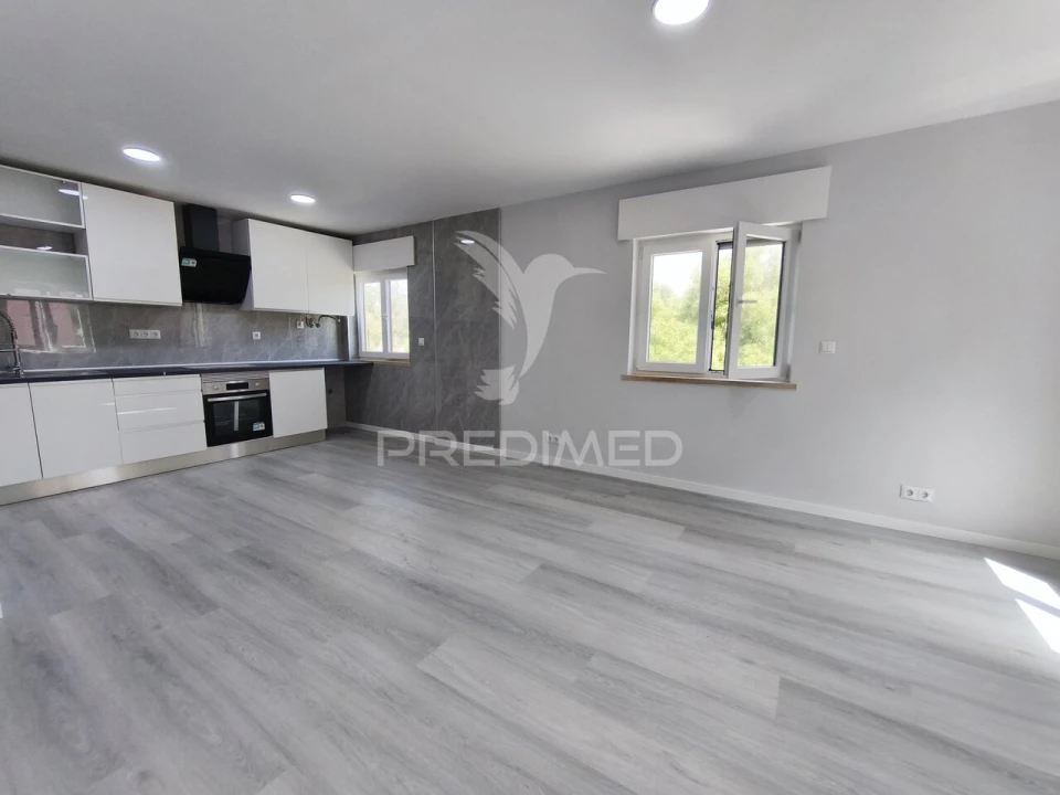Apartamento T2 para Venda em Corroios Foto 4