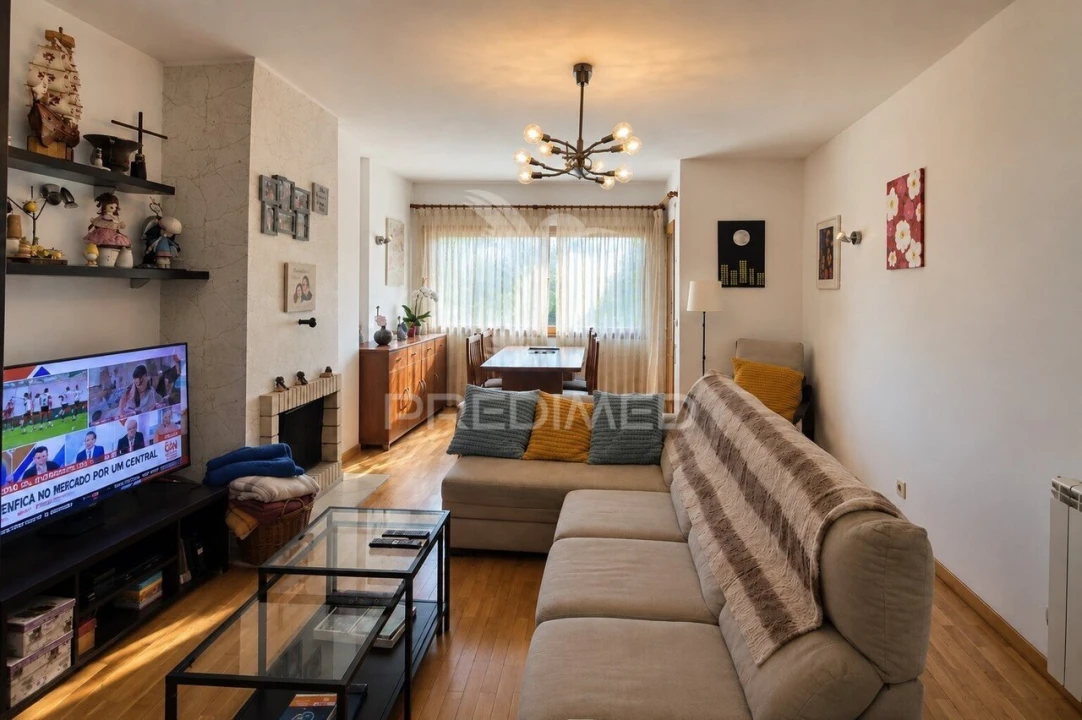 Apartamento T2 para Venda em Alfena Foto 2