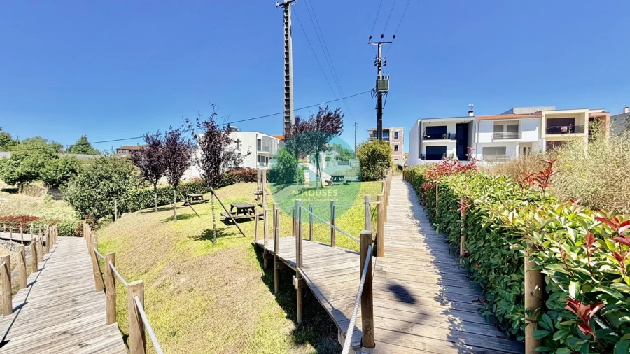Terreno para Venda em Priscos Foto 10