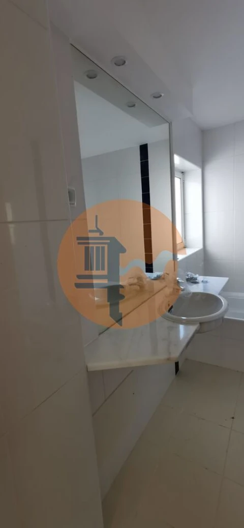 Moradia T2 para Venda em Lagoa e Carvoeiro