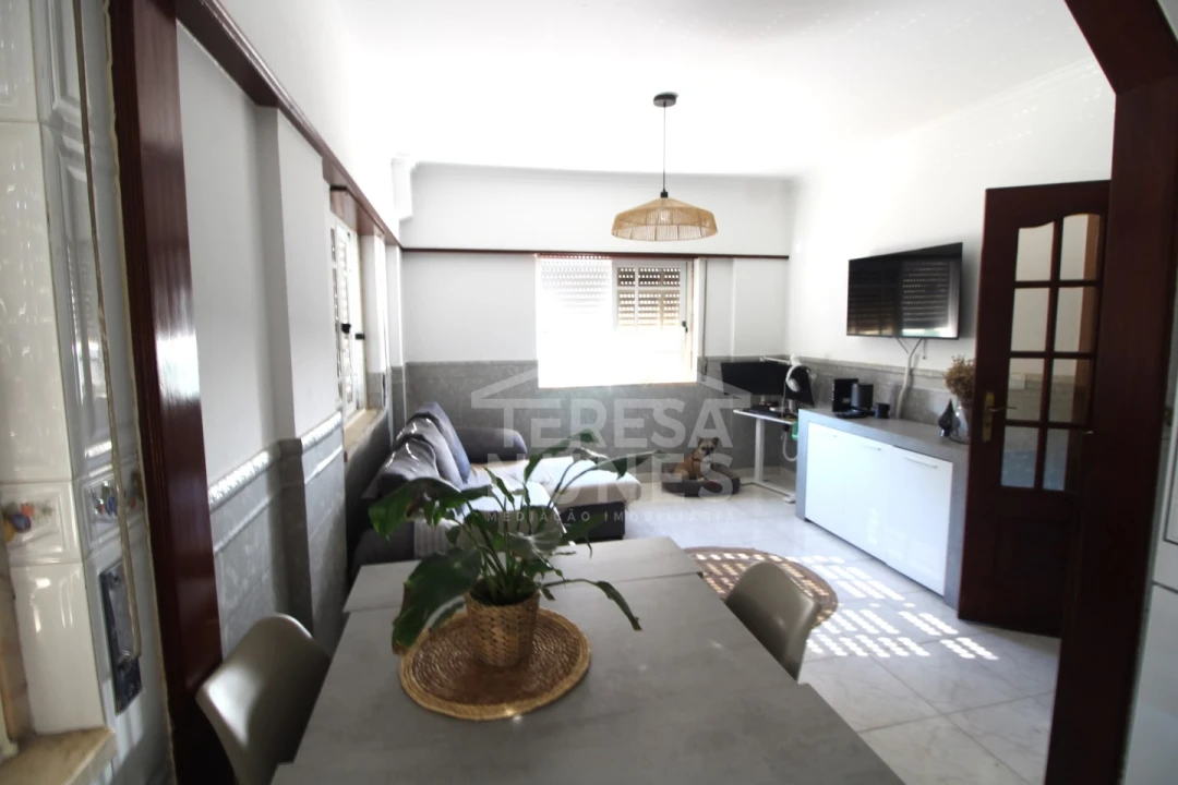 Apartamento T2 para Venda em Quinta do Conde Foto 2