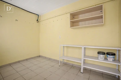 Moradia T4 para Venda em Ferreiras