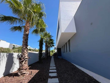 Moradia T4 para Venda em Lagos (São Sebastião e Santa Maria)