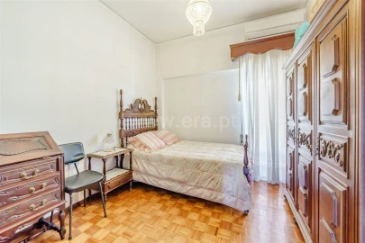 Apartamento T4 para Venda em Fundão, Valverde, Donas, A. Joanes, A. Nova Cabo