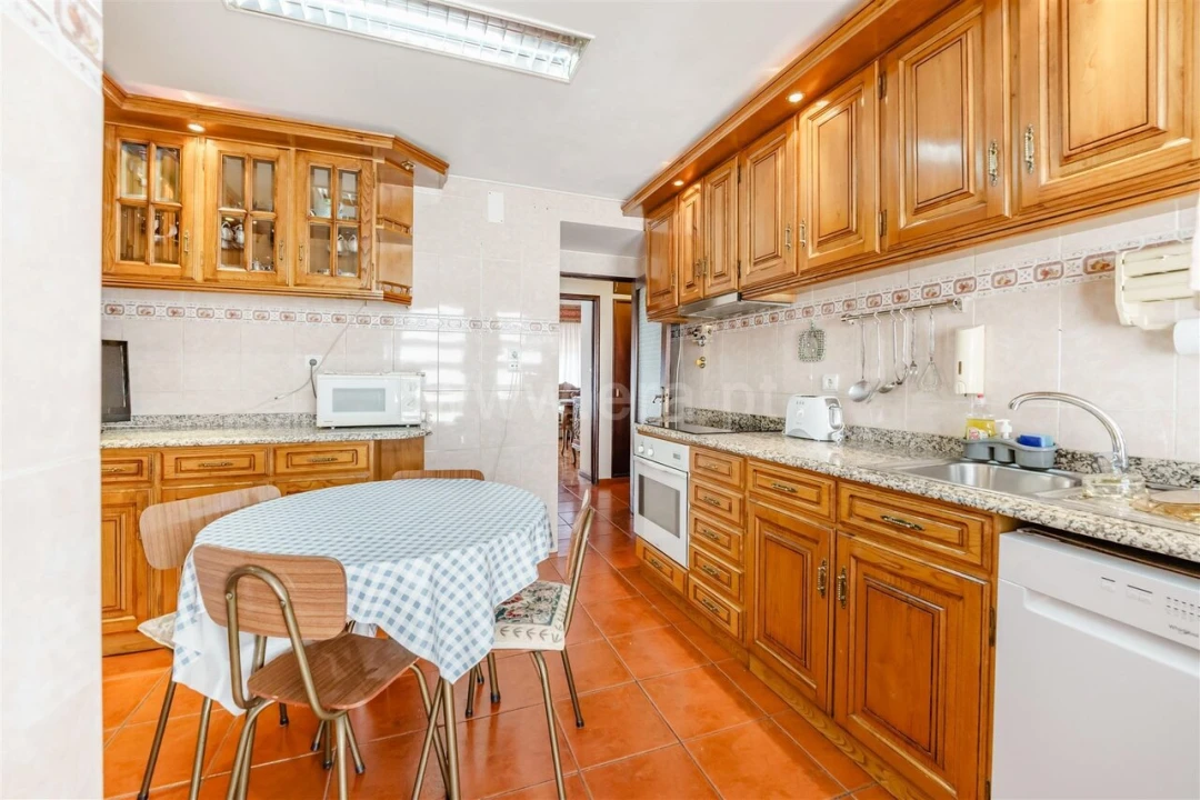 Apartamento T4 para Venda em Fundão, Valverde, Donas, A. Joanes, A. Nova Cabo Foto 2