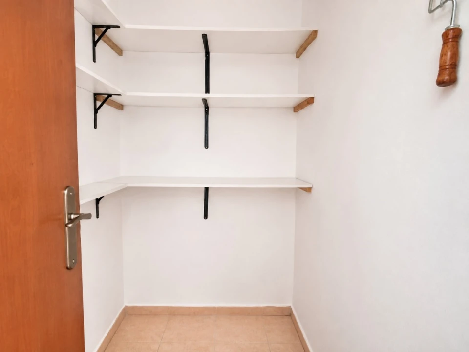 Apartamento T2 para Venda em Sé e São Lourenço Foto 8