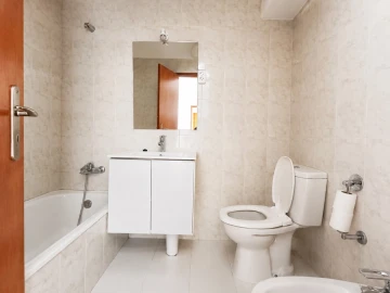 Apartamento T2 para Venda em Sé e São Lourenço