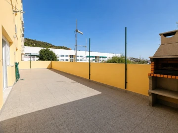 Apartamento T2 para Venda em Sé e São Lourenço