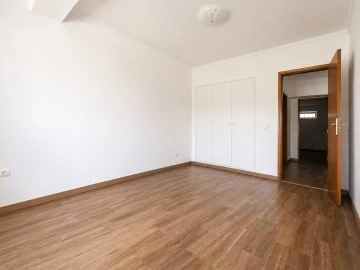 Apartamento T2 para Venda em Sé e São Lourenço