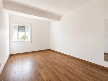 Apartamento T2 para Venda em Sé e São Lourenço