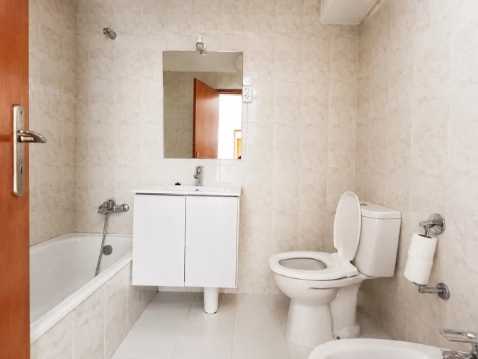 Apartamento T2 para Venda em Sé e São Lourenço Foto 7