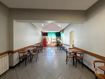 Loja para Trespasse em Vila Verde e Barbudo