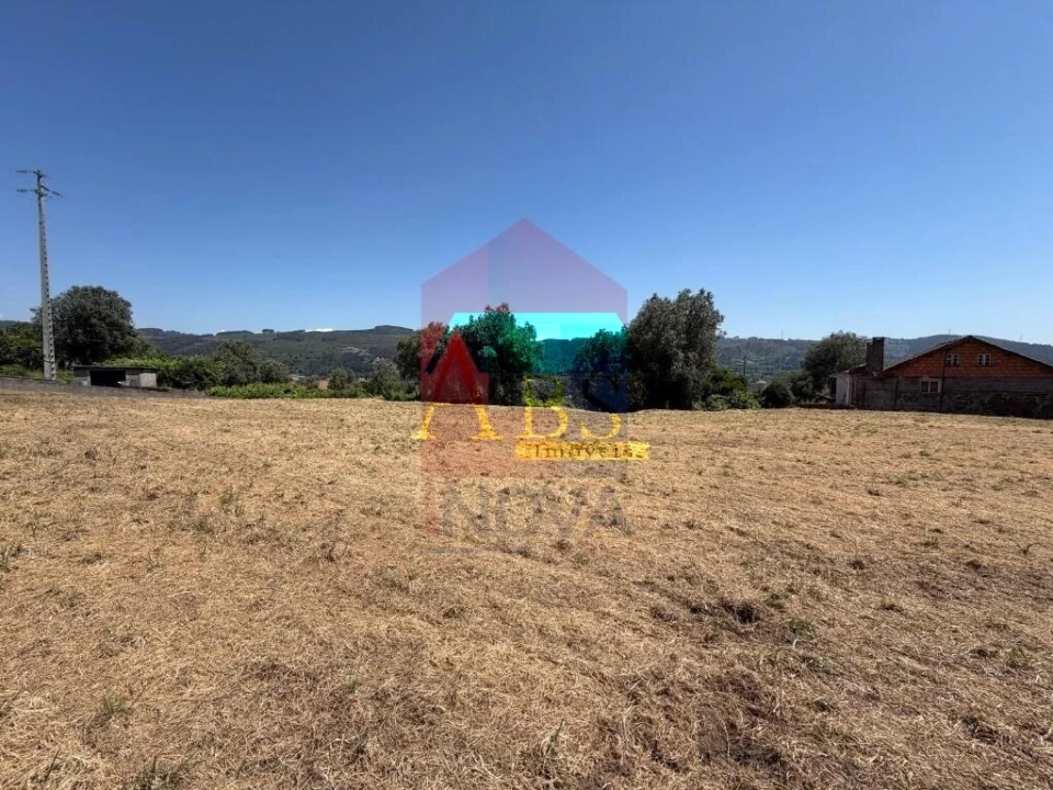 Moradia T2 para Venda em Ribeira do Neiva Foto 23