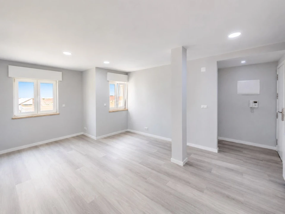 Apartamento T2 para Venda em Corroios Foto 2