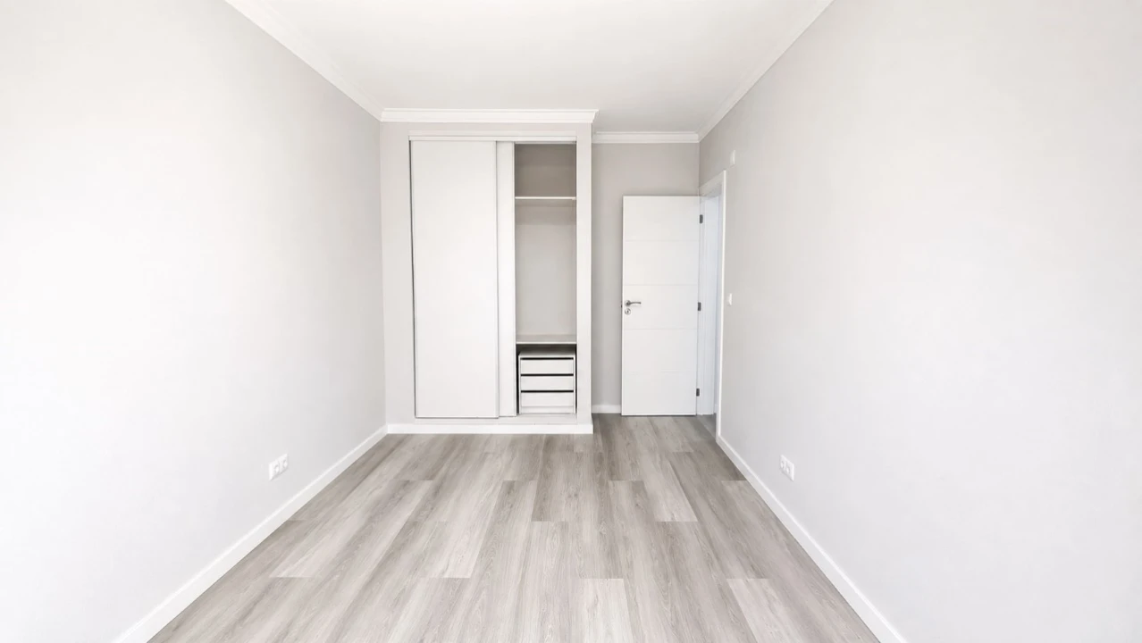 Apartamento T2 para Venda em Corroios Foto 11