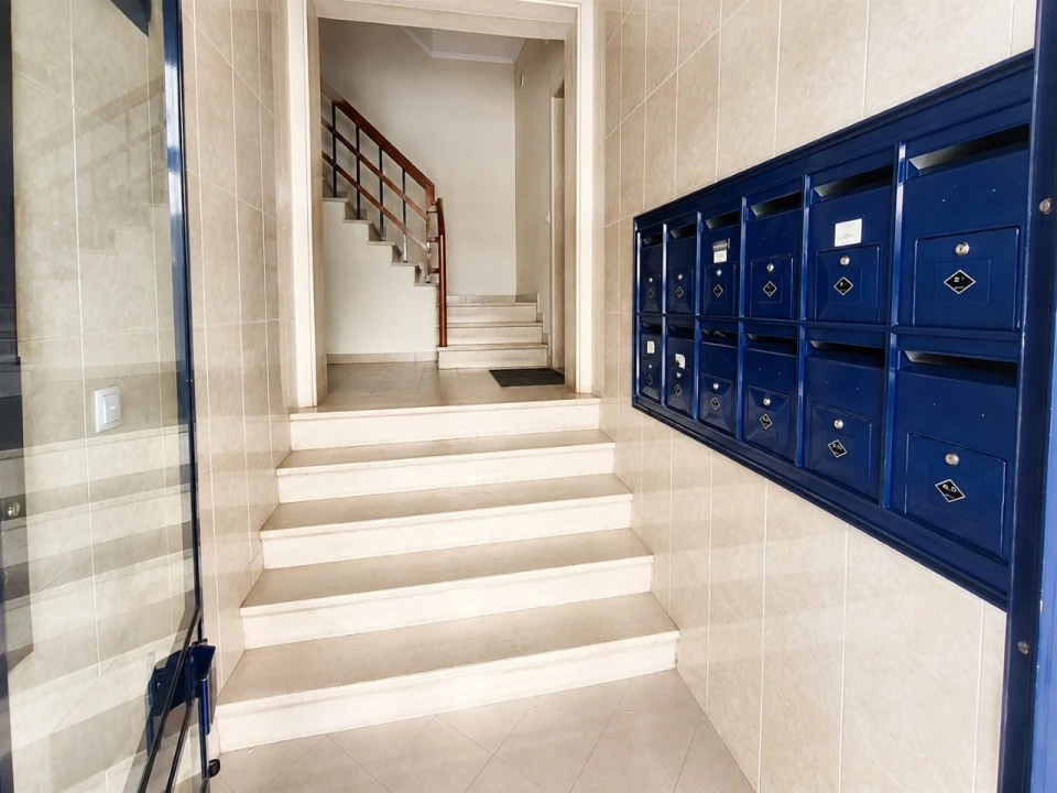 Apartamento T2 para Venda em Corroios Foto 14