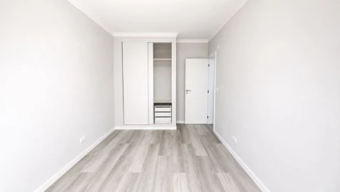 Apartamento T2 para Venda em Corroios