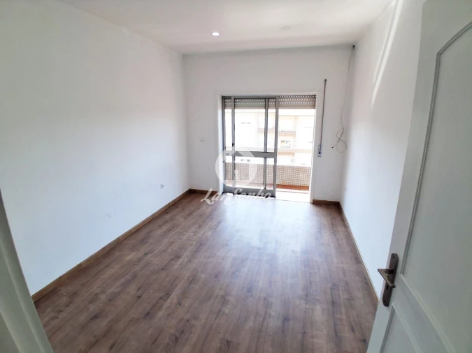 Apartamento T3 para Venda em Fânzeres e São Pedro da Cova Foto 11