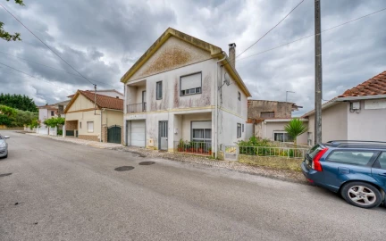 Moradia T4 para Venda em Rio Maior