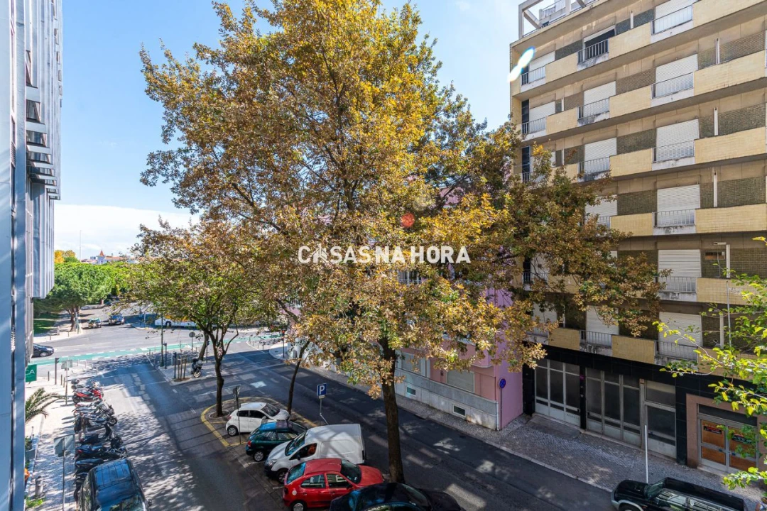 Apartamento T4 para Arrendamento em Avenidas Novas Foto 5