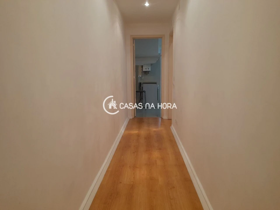 Apartamento T4 para Arrendamento em Avenidas Novas Foto 8