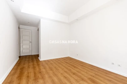 Apartamento T4 para Arrendamento em Avenidas Novas