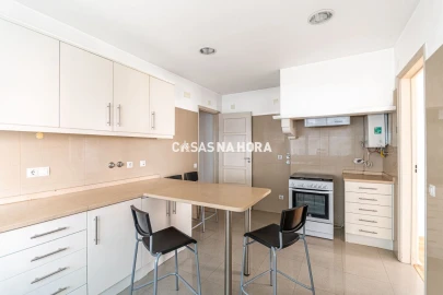 Apartamento T4 para Arrendamento em Avenidas Novas