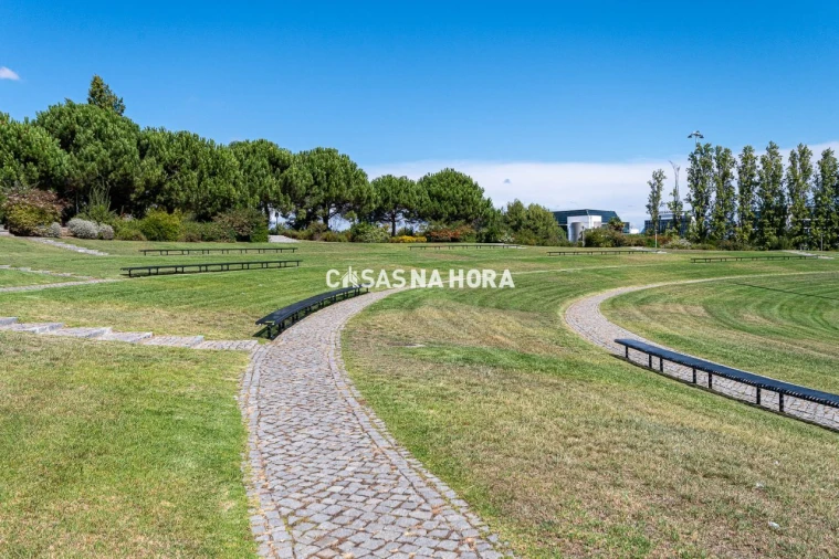 Apartamento T4 para Arrendamento em Avenidas Novas Foto 28
