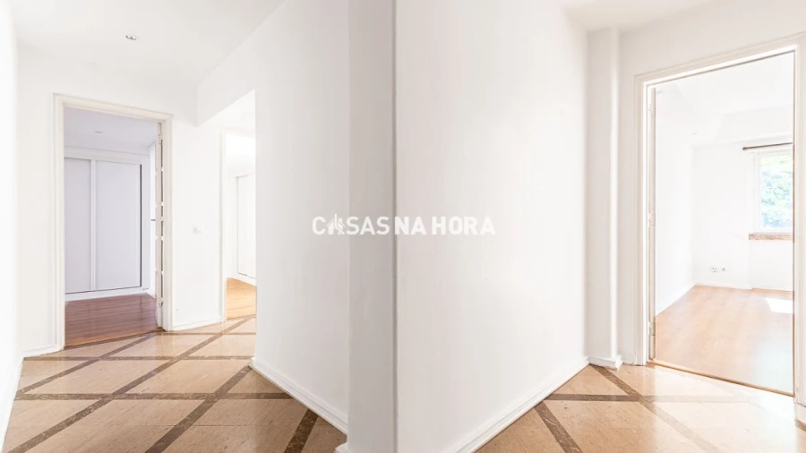 Apartamento T4 para Arrendamento em Avenidas Novas